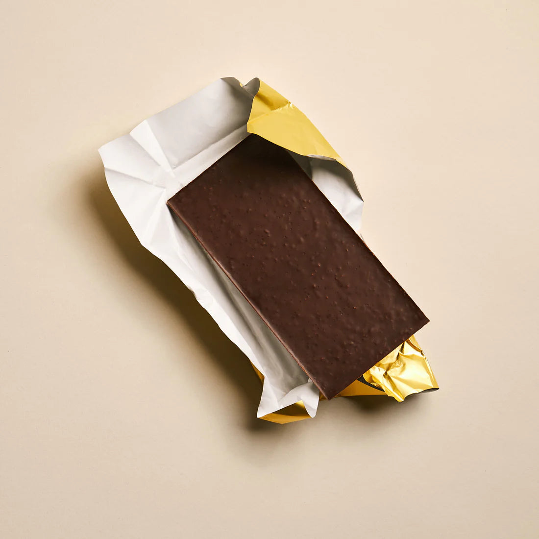 ダークチョコレートバー(74%)ビーンズジェム入り